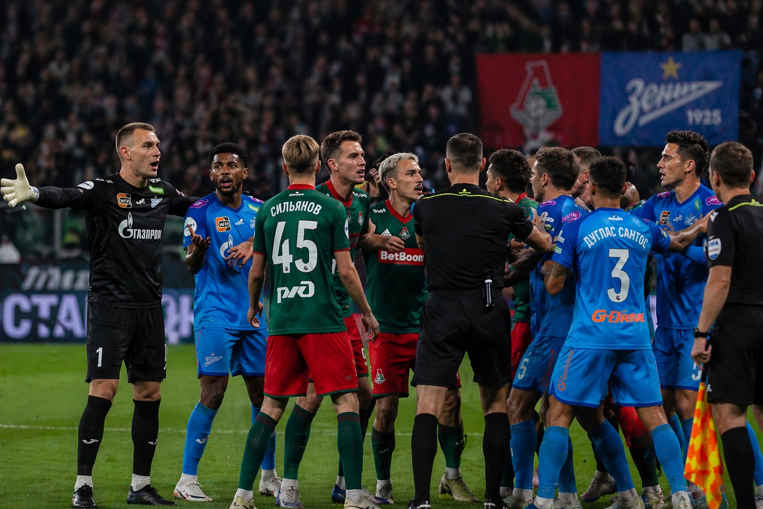 Безумный финал: «Локо» и «Зенит» закончились скандалом и дракой